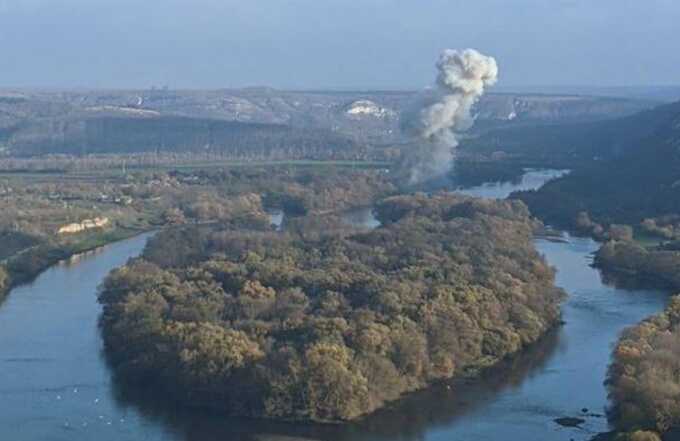 На Миколаївщині вранці збита ракета впала на трасу: водій вантажівки отримав поранення