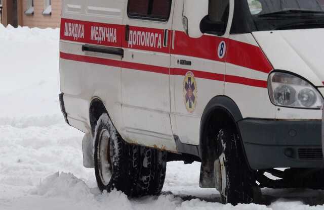 У Києві впали уламки збитої ракети, постраждала багатоповерхівка