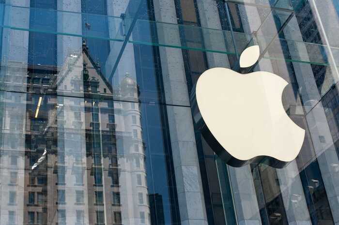 Aкції Apple рекордно впали за останні 17 років